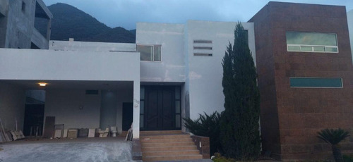 Casa En Venta En La Herradura Monterrey
