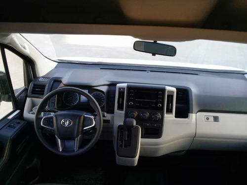 Imagen 8 de 9 de Toyota Hiace 2022 2.8 Tdi Furgón 6at L2h2 3a 5p