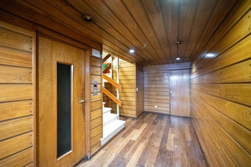 Venta - Departamento 3 Ambientes - Con Balcón - San Cristobal - Luminoso