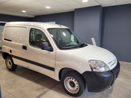 Imagen 10 de 25 de Citroen Berlingo Furgón Nafta 0km - Darc Citroen Autos
