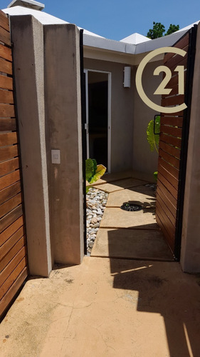 Imagen 8 de 10 de Apartamento En Tucacas A La Venta