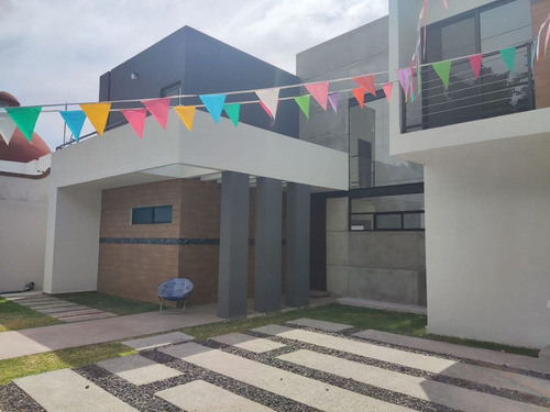Casa En Venta En El Fraccionamiento Burgos Bugambilias
