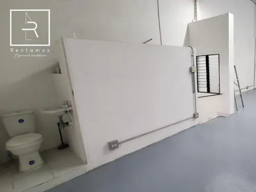 Local En Arriendo En Centro Envigado. Cod A104113