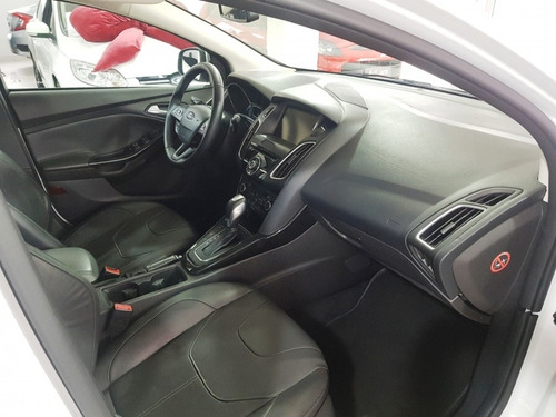 Imagem 5 de 15 de Focus 2.0 Titanium Fastback 16v Flex 4p Automático