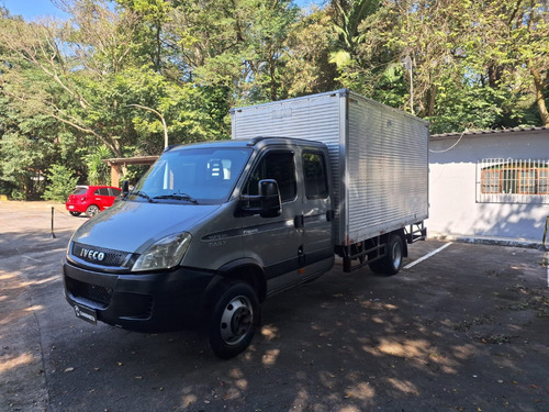 Iveco 70c16 Hd Cabine Dupla - 2011 Com 166.664 Km + Bau