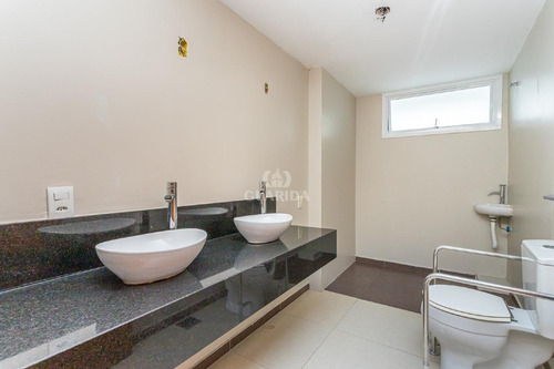 Imagem 21 de 30 de Casa Comercial Para Aluguel, 3 Quartos, 4 Vagas, Tres Figueiras - Porto Alegre/rs - 11002