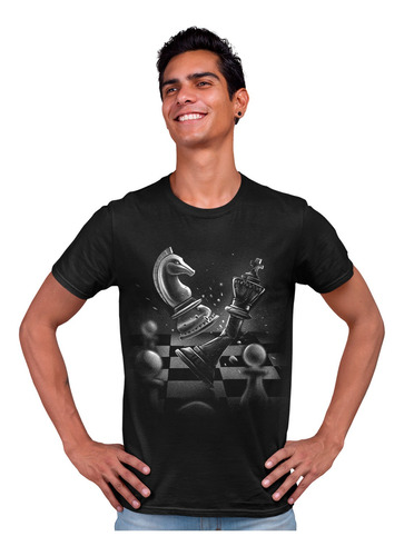 Playera Juegos De Mesa - Hombre - Chess Dramatic Monochrome