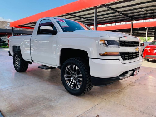 Imagen 8 de 12 de Chevrolet Silverado Modelo 2016