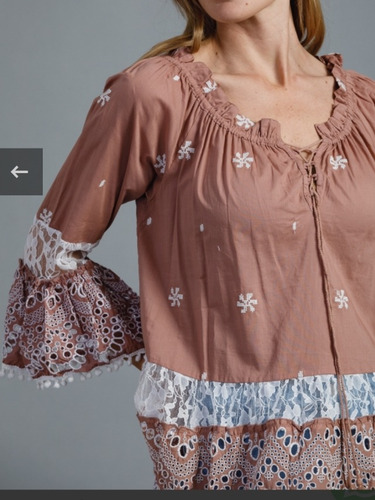 Imagen 4 de 6 de Blusa Importada Bordada Boho Con Broderie Y Encaje