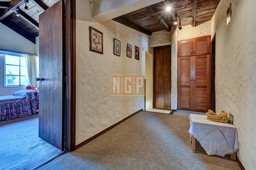 Imagen 21 de 30 de Venta De Casa De 5 Dormitorios En Lausana
