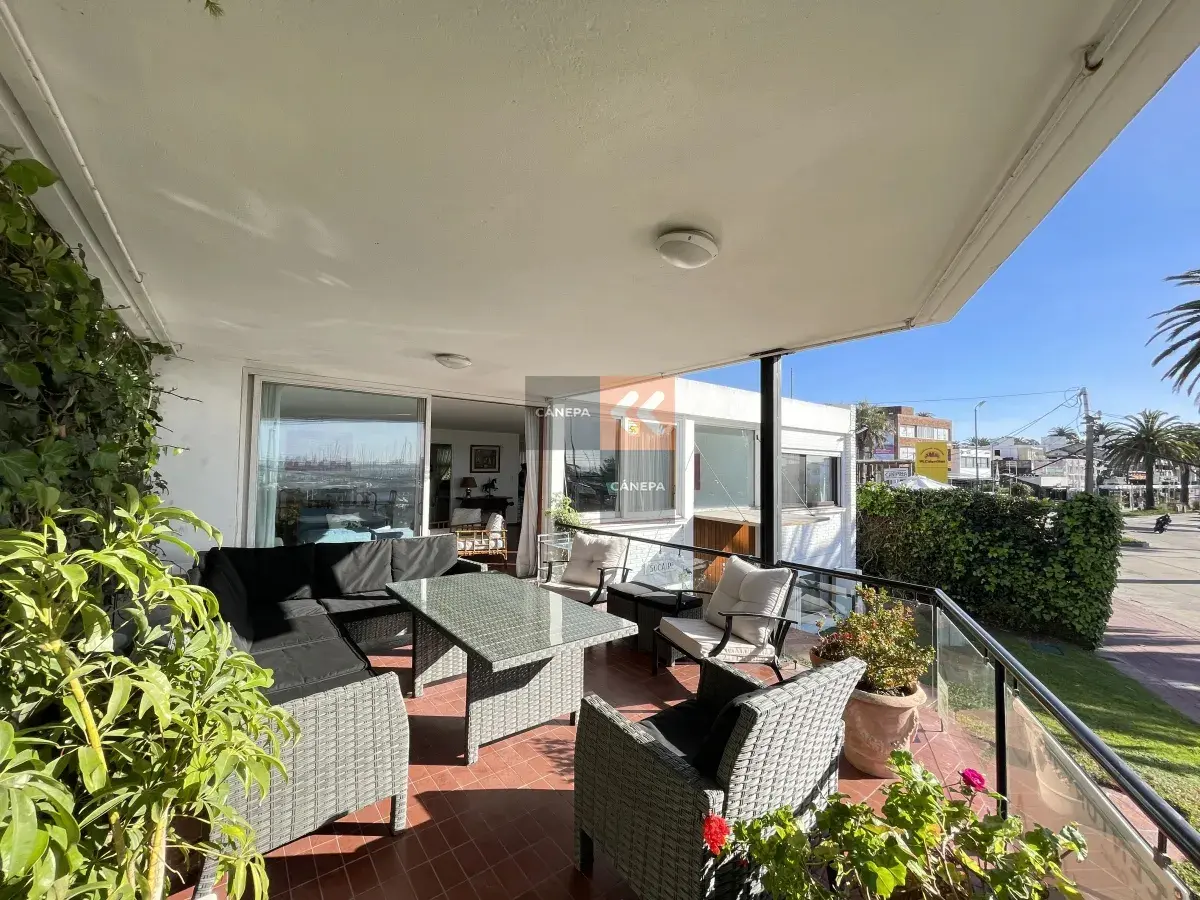 Casa En Alquiler Anual Con Vista Directa Al Puerto · Foto 4