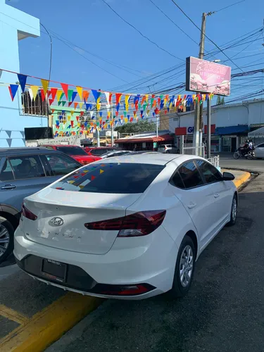 Hyundai Elantra Se 2019