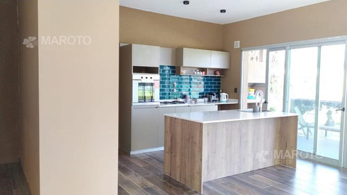 Imagen 8 de 26 de Casa En Venta En Barrio El Canton - Maroto Propiedades-