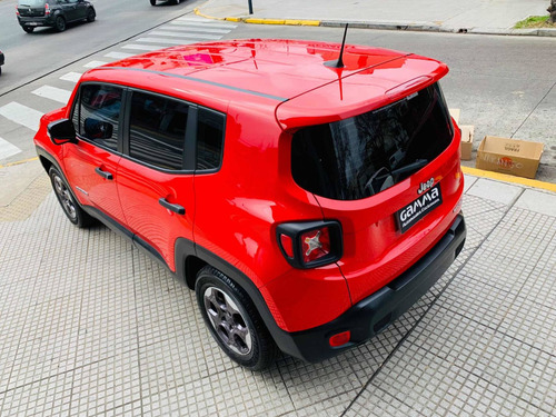 Imagen 9 de 13 de Jeep Renegade 2018 1.8 Sport