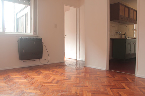 Imagen 3 de 22 de Venta Departamento 2 Ambientes Almagro Luminoso!