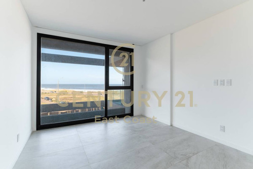 Excelente Residencia En Aldeana.