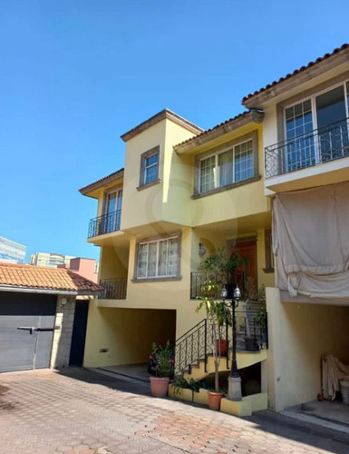 Casa En Condominio En Venta En Hacienda De Las Palmas