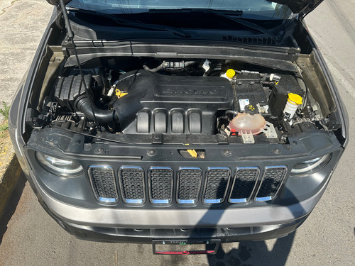 Jeep Renegade 1.8 Latitude 4x2 At