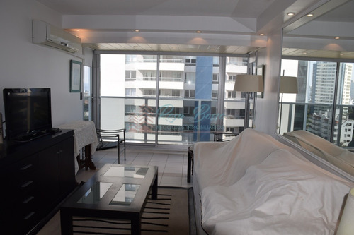 Apartamento En Brava, 1 Dormitorios *- Ref: 1726