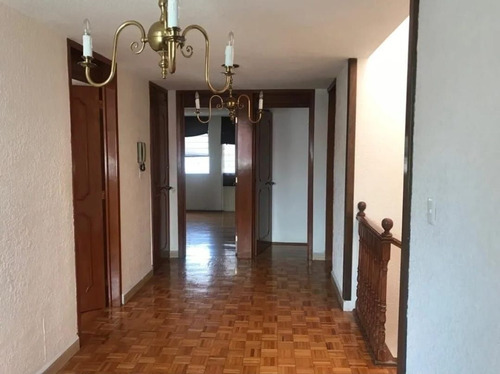 Imagen 5 de 5 de Hermosa Casa Sobre Miguel Angel De Quevedo