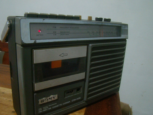 Rádio Sony Cfm 313 S , Para Conserto , Ler Descrição (Usado)
