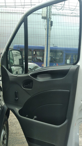 Iveco Daily 35s14 2018 Com Baú - Daily / Ducato / Sprinter