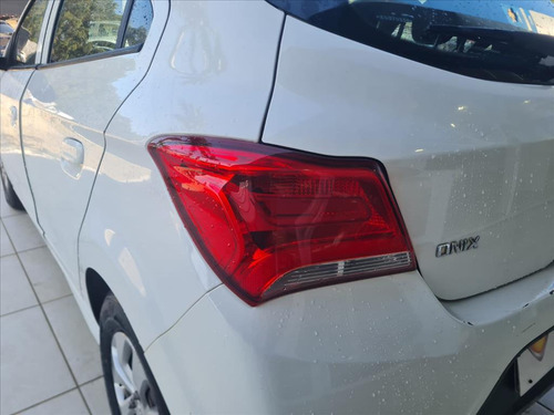 Chevrolet Onix 1.0 MPFI LT 8V FLEX 4P MANUAL