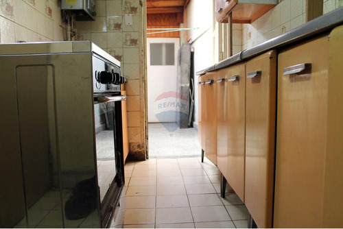 Oportunidad De Inversión Amplia Casa En Lo Prado