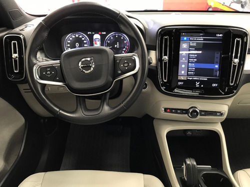Imagen 11 de 15 de Volvo Xc40 2019 Momentum T5