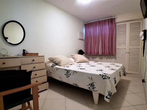 Imagem 12 de 20 de Pitangueiras - Frente Ao Mar - Vista Para O Mar - Reformado - 4 Dormitórios (2 Suítes), 01 Vaga De Garagem Demarcada!!! - Ap1060 - 34707876
