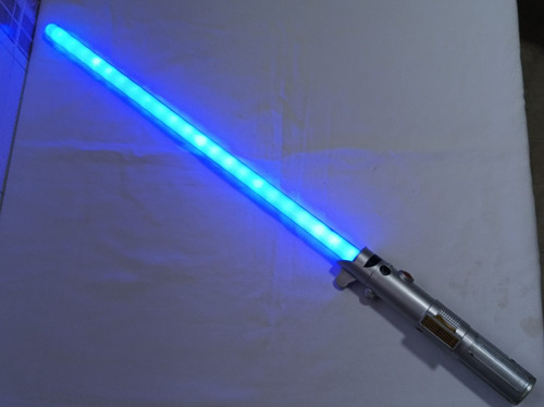 Star Wars Lightsaber Fixo Anakin Vader 86cm Funciona Disney
