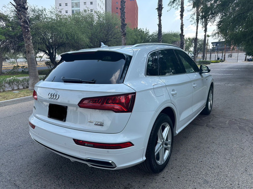 Audi Q5 2.0 L T S Line Dsg