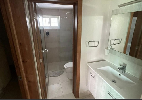 Apartamento En El Vergel, Santo Domingo