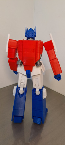 Figura Transformers Optimus Prime G1 3d