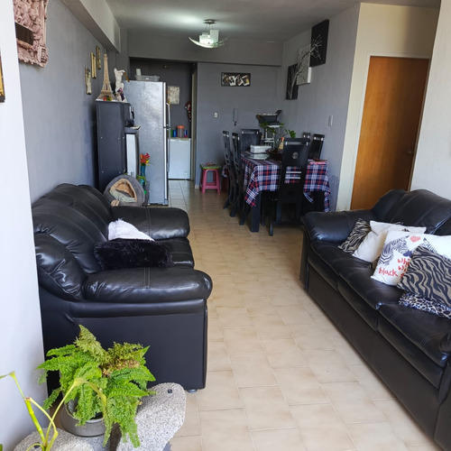 Apartamento La Candelaria Pla-1660 Vende Luz Herica Colina