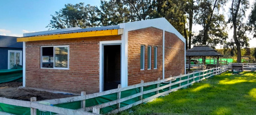 Hermosa Casa De 3 Ambientes - A Construir - Al Mejor Precio - No Son Prefabricadas