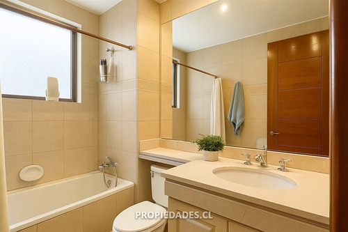 Departamento En Arriendo De 4 Dorm. En Las Condes
