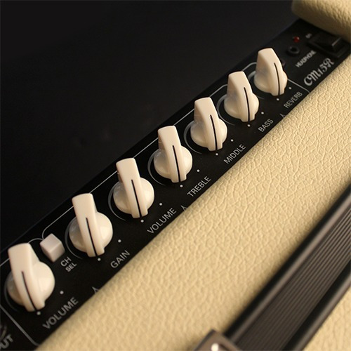 Imagen 2 de 3 de Cort Cm15r Amplificador Combo Guitarra 15 Watts Vintage