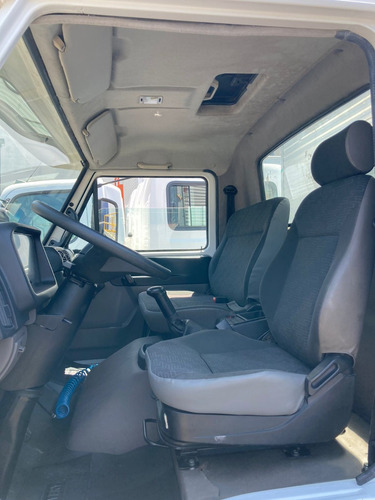 Vw 8-160 Ano 2014 Com Baú De 4,20m