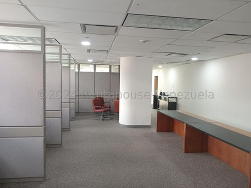 Oficina En Alquiler El Recreo 24-17917