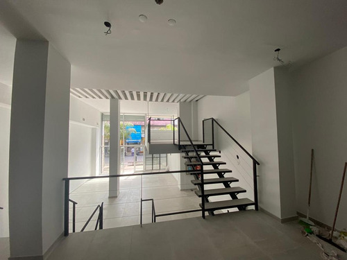 Imagen 15 de 20 de Local Comercial 332 M² Peatonal Arieta - S.justo (ctro)