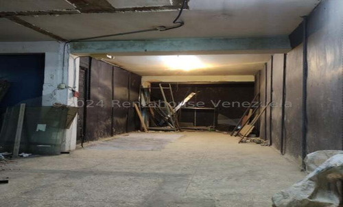 Amplia Mezzanina En Alquiler En Pleno Centro De Petare Ideal Para Manufactura-empredimiento Nb 4-19254