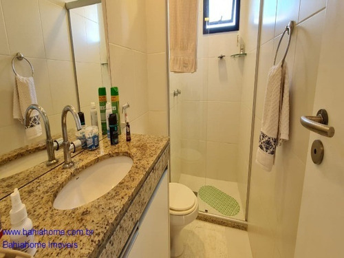 Imagem 20 de 30 de Com Ambientes Amplos & Vista Para O Mar Esse Apartamento Com Dois Quartos A Venda Na Colina A Em Patamares - Ap1112mc