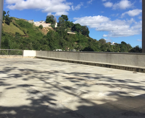 Imagen 10 de 11 de Local Comercial Alquiler Con Terraza Santa Paula Vip Santa Paula Fernando Bethke