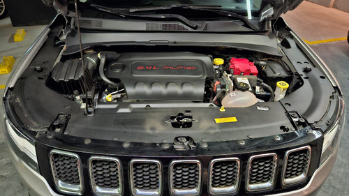 Imagen 12 de 25 de Jeep Compass Longitude 2019 2.4 At 4x2 Smart Garage