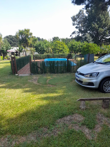 Vendo Chalet Sobre 2 Lotes En Barrio Colinas Verdes - Amplio Parque - Piscina - Quincho