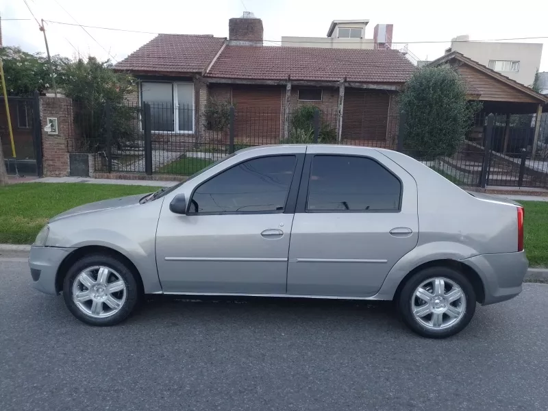 Renault Logan 1.6