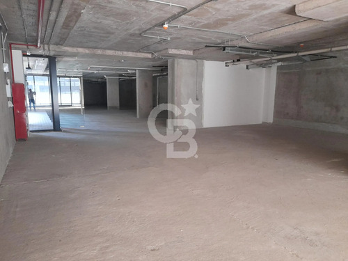 Local Comercial De 52 M2, Metro Manquehue