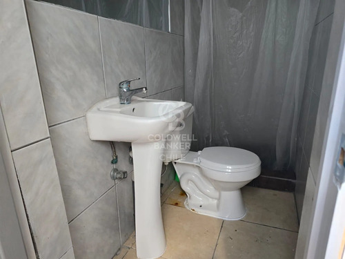 Casa Con Capacidad Para 20-25 Personas.