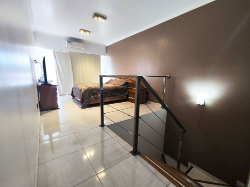 Tríplex 4 Amb En Venta - Caseros - Cochera Quincho